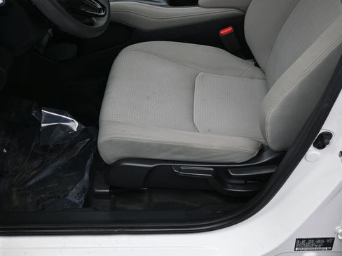 Used 2022 Honda HR-V EX image 10