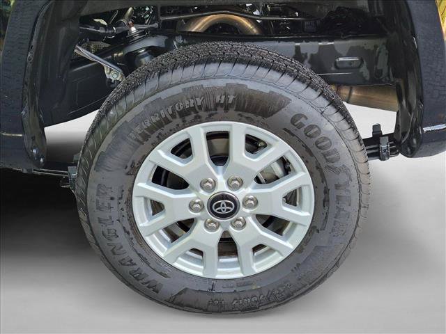 Used 2026 Toyota Tacoma SR AWD/4WD image 15