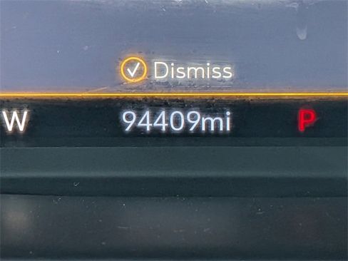 Used 2019 Chevrolet Silverado 1500 High Country w/ Technology Package image 32