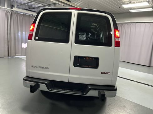 Used 2025 GMC Savana 2500 w/ Driver Convenience Package RWD image 6