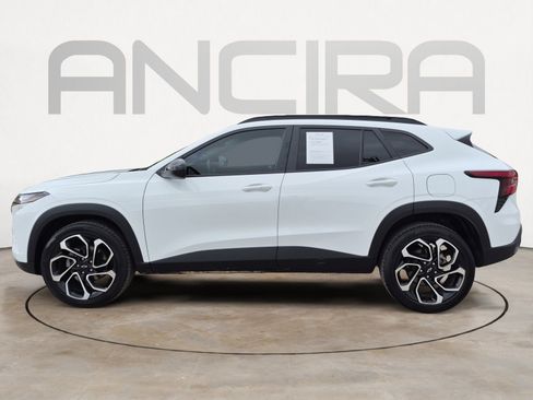 Used 2025 Chevrolet Trax RS w/ Driver Confidence Package image 7