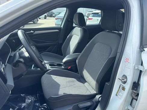 Used 2025 Volkswagen Jetta Sport FWD image 11