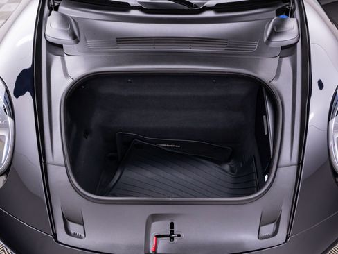 Certified 2022 Porsche 911 Carrera 4S AWD/4WD image 29