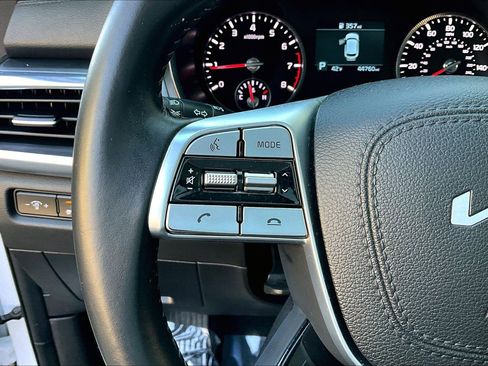 Certified 2022 Kia Telluride S image 12