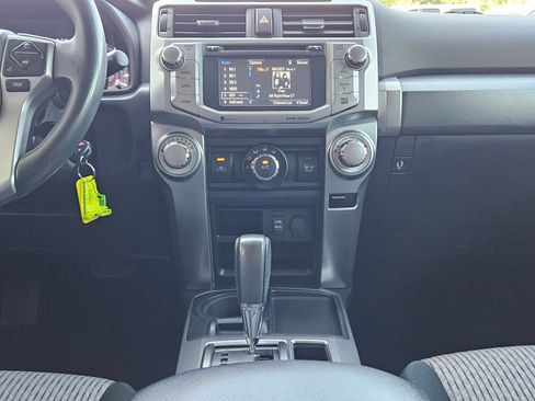 Used 2018 Toyota 4Runner SR5 RWD image 10