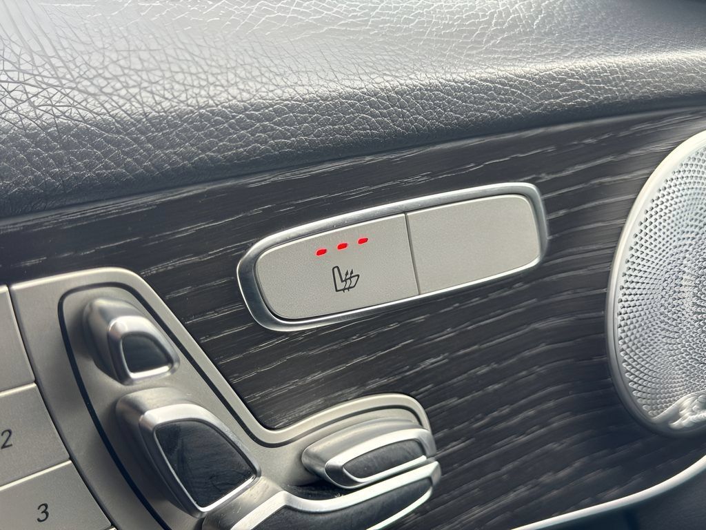 Used 2021 Mercedes-Benz C 300 Sedan image 13