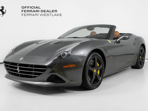 Used 2016 Ferrari California T RWD image 1