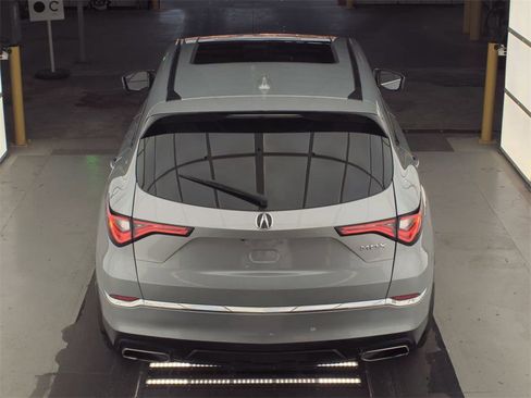 Used 2023 Acura MDX FWD image 7