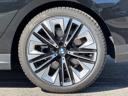 Used 2026 BMW 530i w/ Premium Package RWD image 13