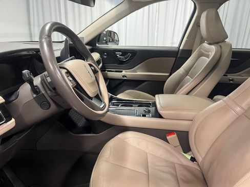 Used 2022 Lincoln Aviator Reserve w/ Elements Package Plus image 20