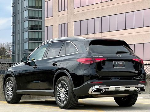 Certified 2026 Mercedes-Benz GLC 300 4MATIC image 5