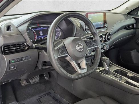 Used 2024 Nissan Sentra SV FWD image 10