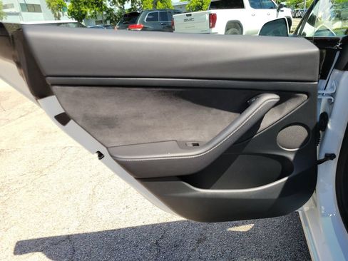 Used 2023 Tesla Model 3 Standard Range RWD image 15