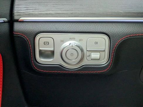 New 2026 Mercedes-Benz GLE 53 AMG 4MATIC image 12