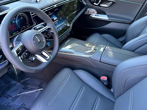 New 2026 Mercedes-Benz E 53 AMG e 4MATIC Sedan image 4