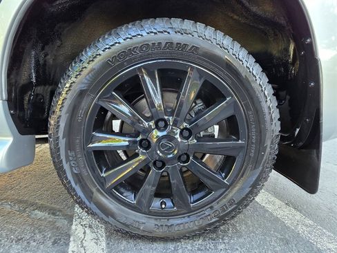 Used 2009 Lexus LX 570 4WD image 47