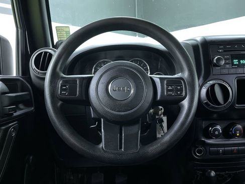 Used 2013 Jeep Wrangler Unlimited Sport image 20