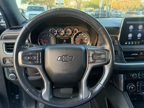 Used 2021 Chevrolet Suburban RST w/ Luxury Package AWD/4WD image 16