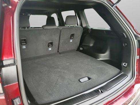 Used 2025 Jeep Grand Cherokee Laredo X w/ Luxury Tech Group I image 23