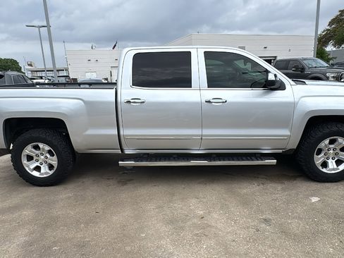 Used 2015 Chevrolet Silverado 1500 LTZ Z71 w/ LTZ Plus Package image 8