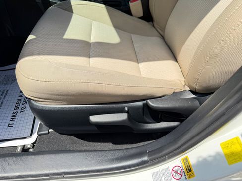 Used 2015 Toyota Corolla LE FWD image 15