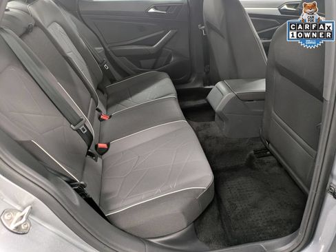 Used 2025 Volkswagen Jetta Sport FWD image 28