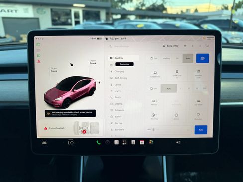 Used 2021 Tesla Model Y Long Range AWD/4WD image 33