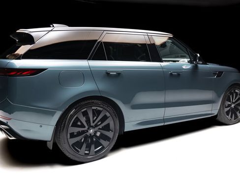 Used 2025 Land Rover Range Rover Sport Dynamic SE AWD/4WD image 23