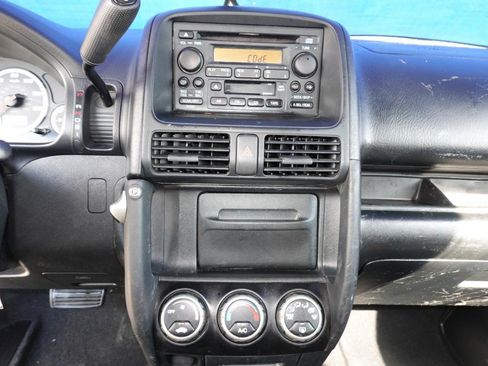 Used 2003 Honda CR-V LX image 14