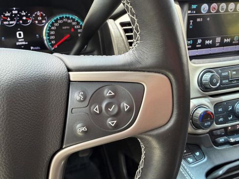 Used 2020 GMC Yukon XL Denali w/ Denali Ultimate Package AWD/4WD image 18