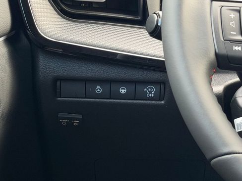 New 2026 Nissan Kicks SR w/ SR Premium Package FWD image 24