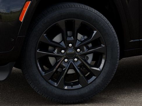 New 2026 Jeep Grand Cherokee Limited AWD/4WD image 8