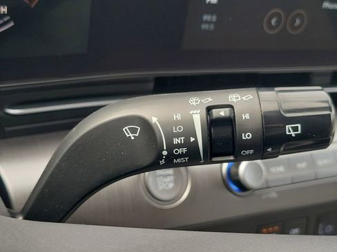 Used 2025 Hyundai Kona SEL AWD/4WD image 13