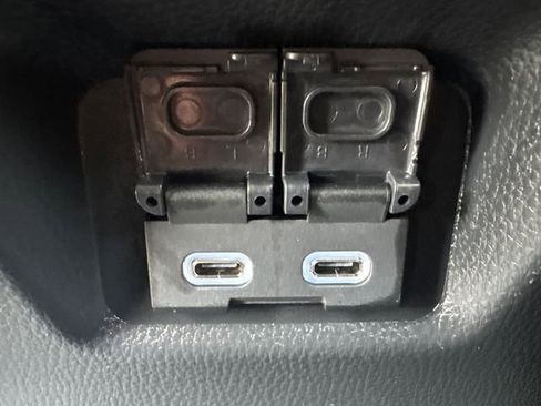 Certified 2025 Toyota RAV4 SE image 24