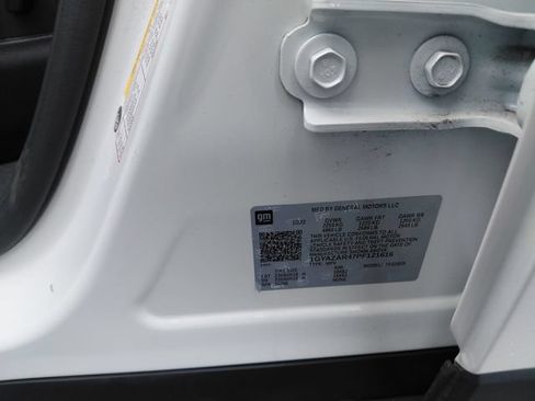 Certified 2023 Cadillac XT4 Luxury FWD image 32