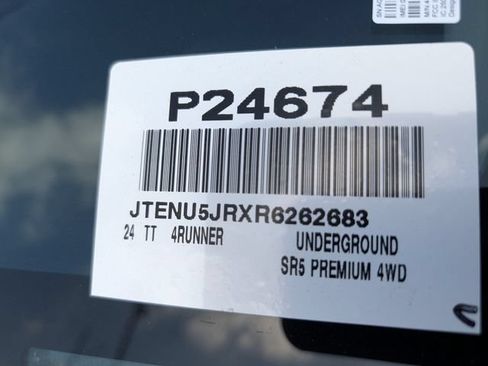 Used 2024 Toyota 4Runner SR5 Premium AWD/4WD image 38