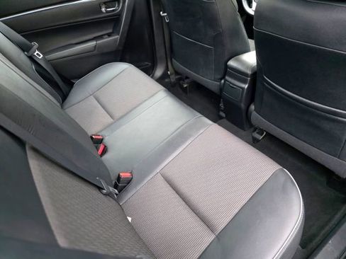 Used 2014 Toyota Corolla S image 32