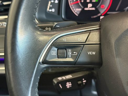 Used 2019 Audi Q8 Prestige AWD/4WD image 11