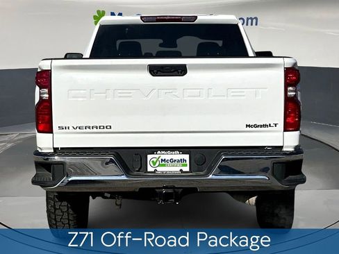 Used 2024 Chevrolet Silverado 2500 LT w/ Convenience Package image 6