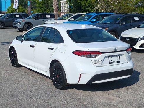 Used 2022 Toyota Corolla LE FWD image 6