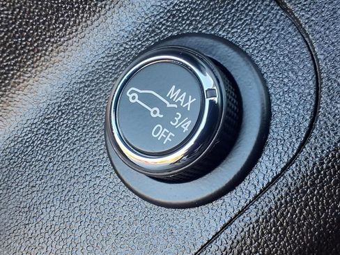 Used 2023 GMC Acadia SLE w/ Driver Convenience Package image 19