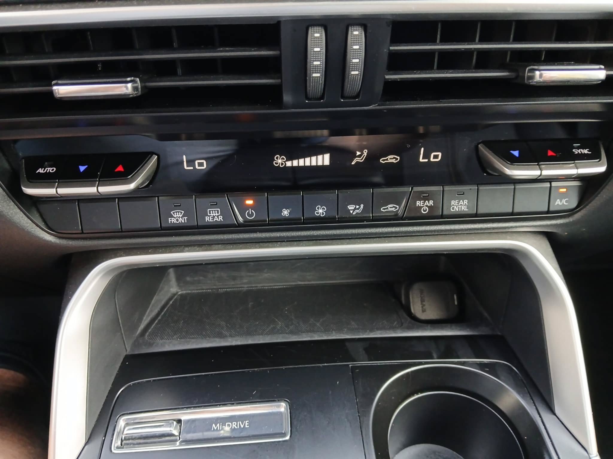 Used 2025 MAZDA CX-90 3.3 Turbo w/ Select Package AWD/4WD image 45