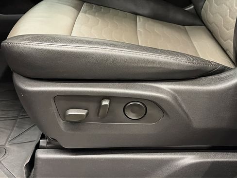 Certified 2023 Chevrolet Silverado 1500 ZR2 w/ Technology Package image 8