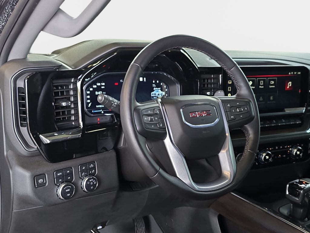 Used 2023 GMC Sierra 1500 SLT w/ SLT Premium Package AWD/4WD image 19
