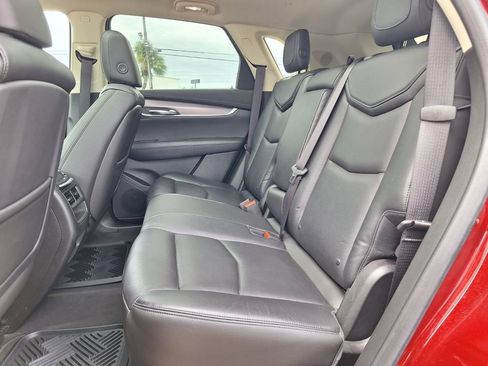 Used 2017 Cadillac XT5 Luxury w/ Driver Awareness Package FWD image 25