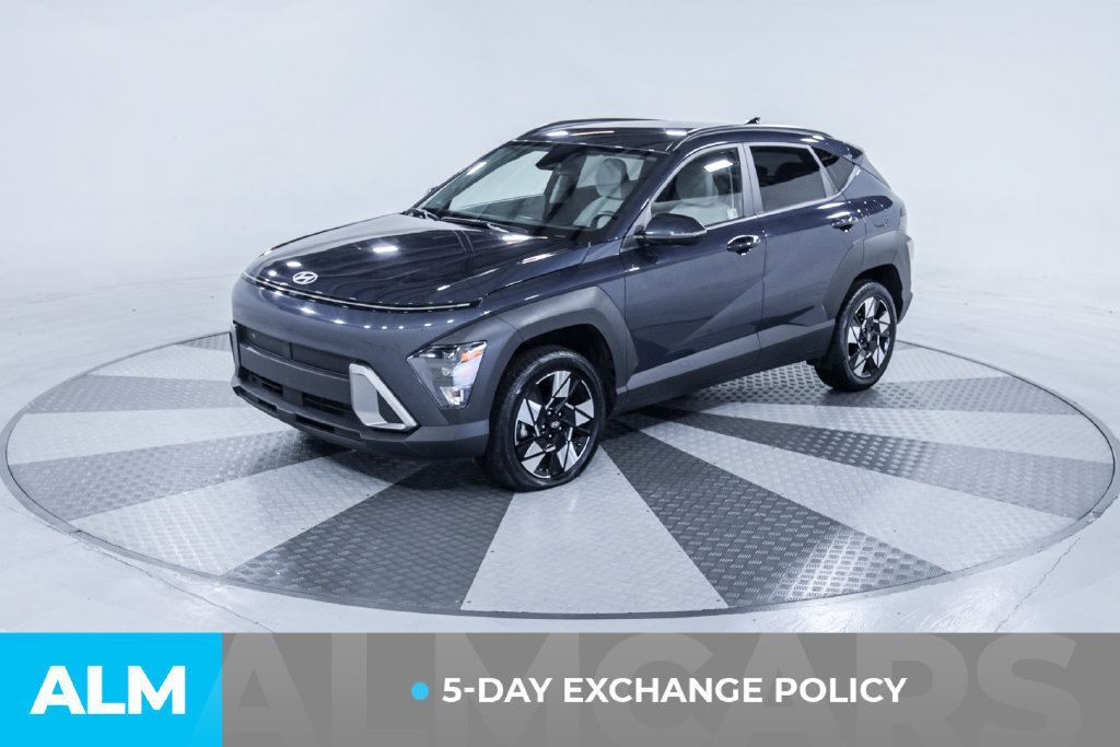 Used 2025 Hyundai Kona SEL AWD/4WD image 3
