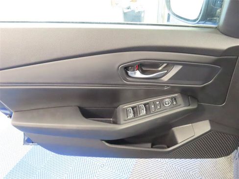 Used 2025 Honda Accord SE image 15