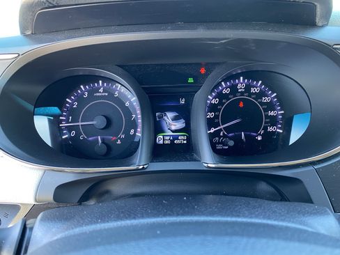 Used 2016 Toyota Avalon Limited w/ Toyota Safety Sense Package image 28