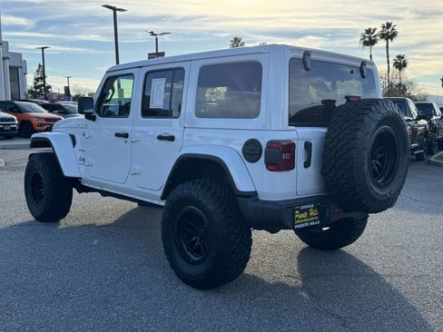 Certified 2024 Jeep Wrangler Unlimited Sahara image 5