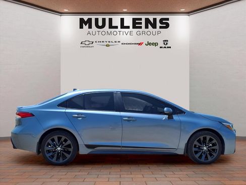Used 2023 Toyota Corolla SE FWD image 4